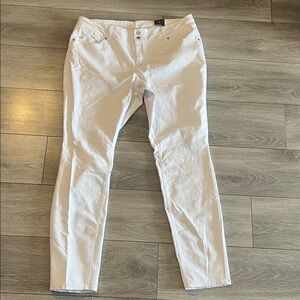 Ashley Stewart Women's White Skinny Stretch Jeans